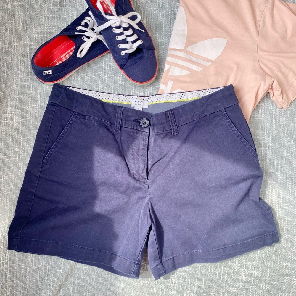 Crown & Ivy Navy Cotton Blend Shorts - Size 8